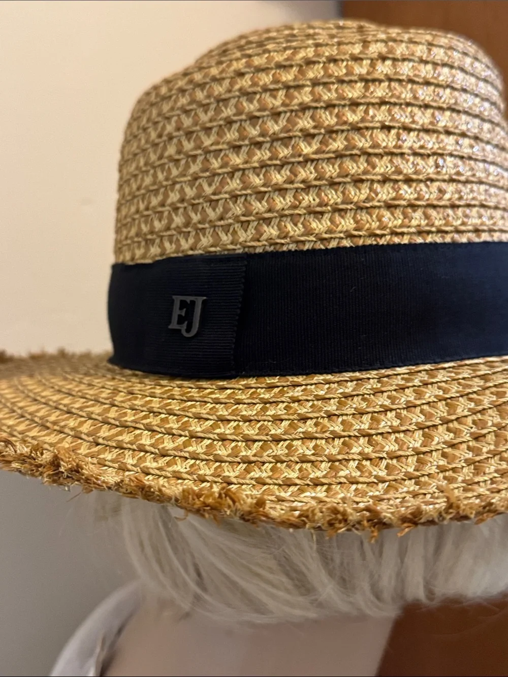 NEW✨NEW✨ Eric Javits Squishee Straw Fedora black ribbon/ subtle “EJ” Logo
